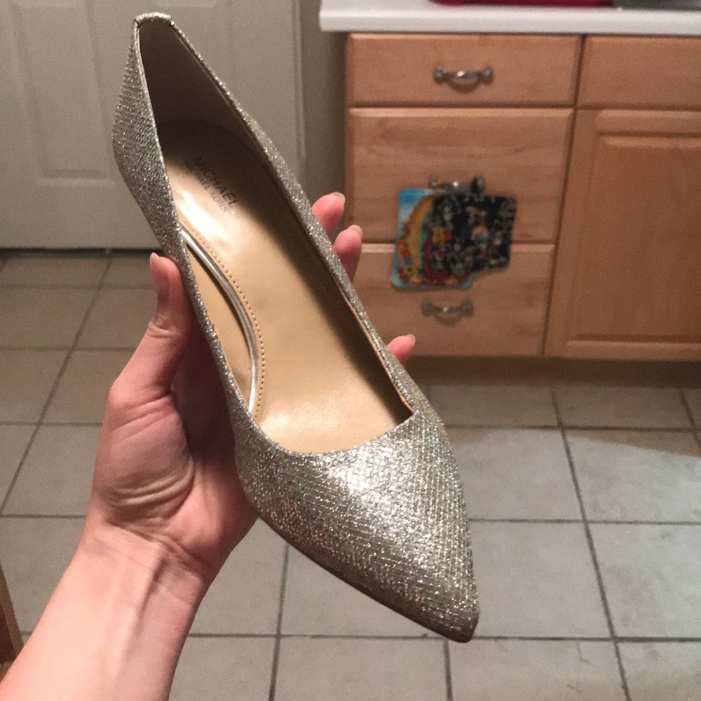 Michael Kors kitten heal